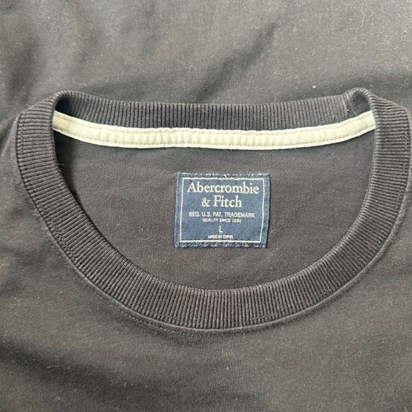 Abercrombie & Fitch Men’s Sz Large Black Muscle Long Sleeve Crew Neck T-Shirt - Picture 3 of 4